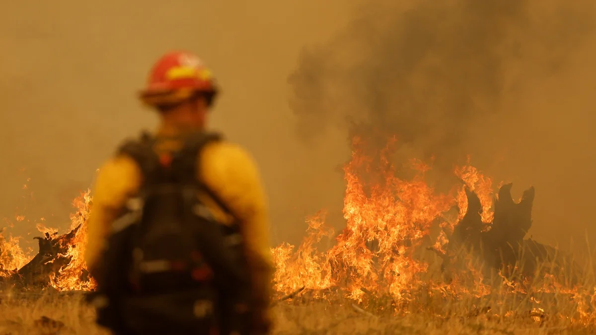 Texas Firefighters Mobilize to Tackle California's Massive Park Fire