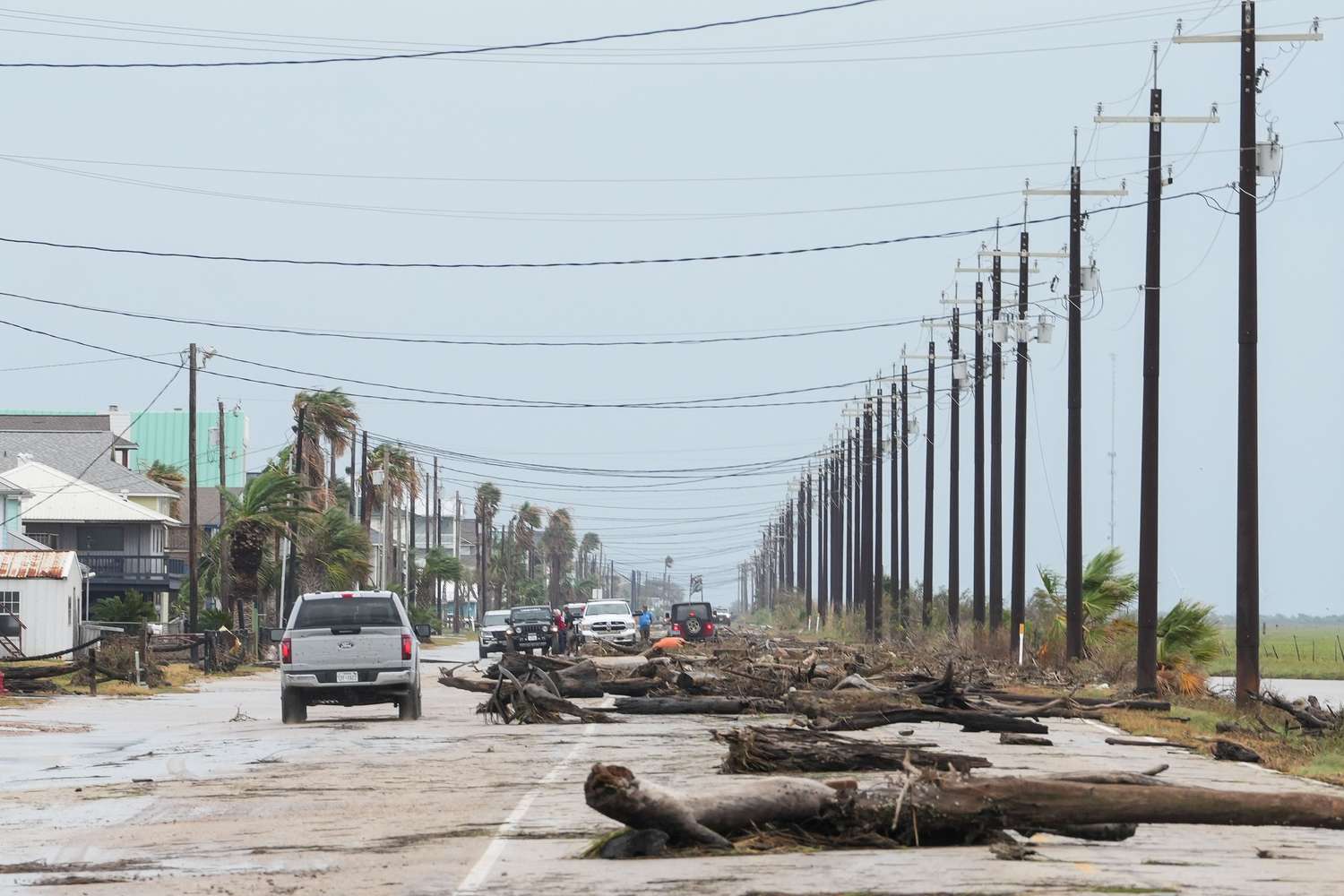 Hurricane Beryl Leaves Houston in the Dark: Gov. Abbott Seeks Answers